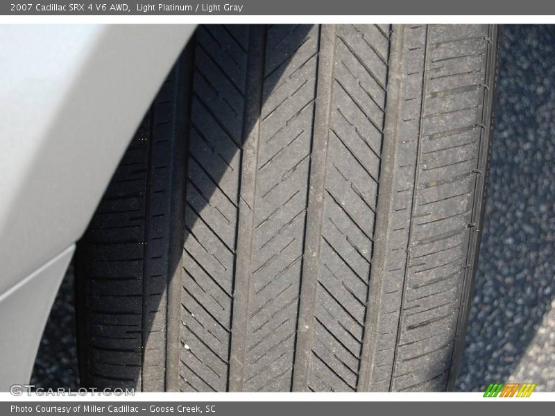 Light Platinum / Light Gray 2007 Cadillac SRX 4 V6 AWD