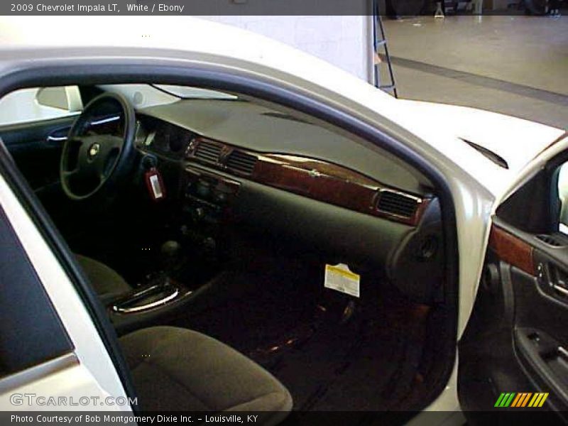 White / Ebony 2009 Chevrolet Impala LT