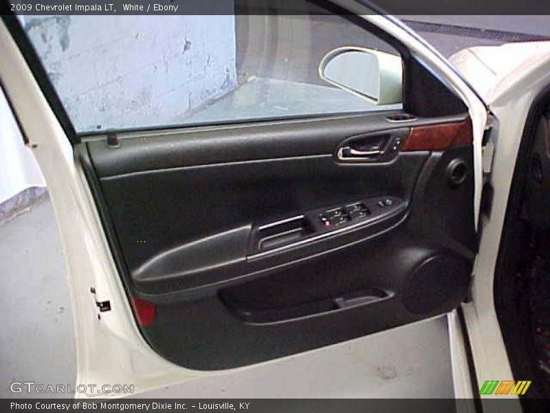 White / Ebony 2009 Chevrolet Impala LT