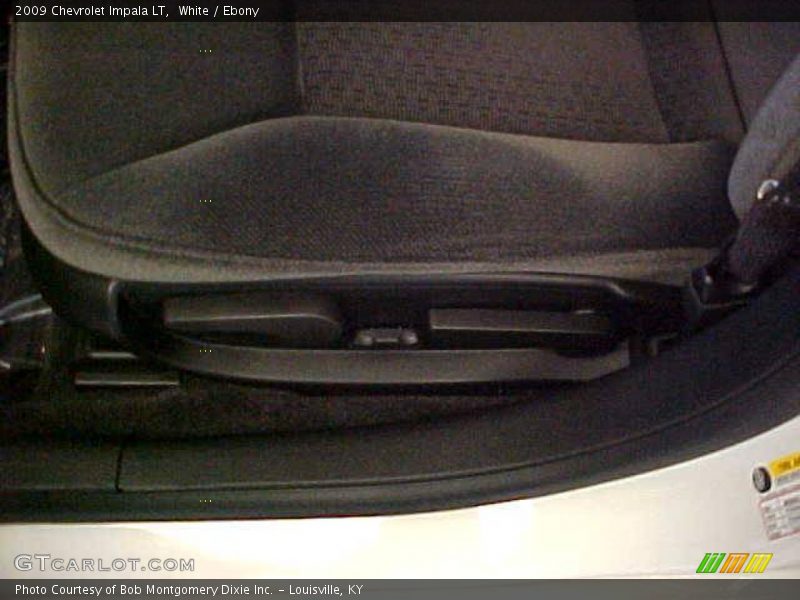 White / Ebony 2009 Chevrolet Impala LT