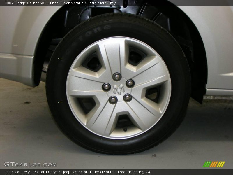 Bright Silver Metallic / Pastel Slate Gray 2007 Dodge Caliber SXT