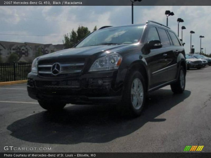 Black / Macadamia 2007 Mercedes-Benz GL 450
