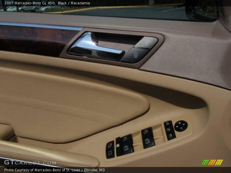 Black / Macadamia 2007 Mercedes-Benz GL 450