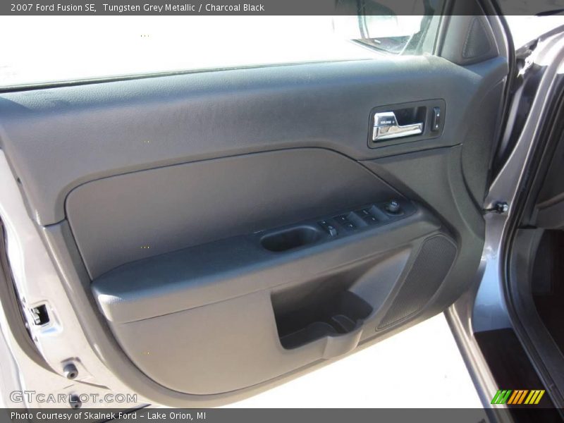 Tungsten Grey Metallic / Charcoal Black 2007 Ford Fusion SE