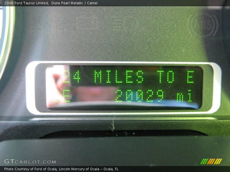 Dune Pearl Metallic / Camel 2008 Ford Taurus Limited