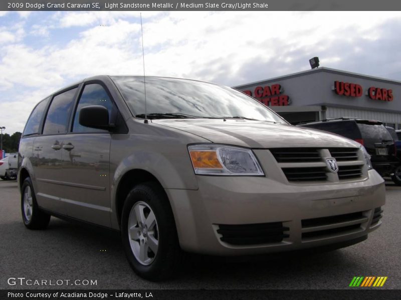 Light Sandstone Metallic / Medium Slate Gray/Light Shale 2009 Dodge Grand Caravan SE