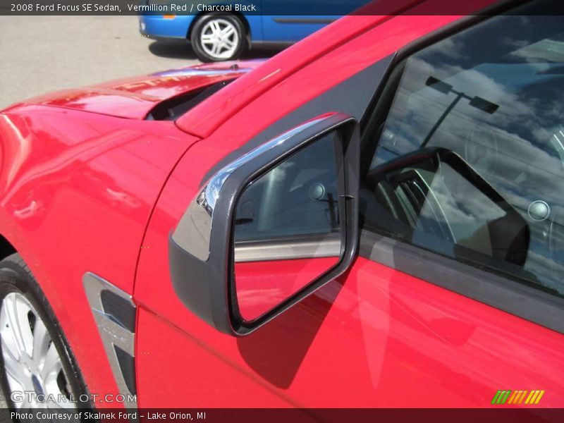 Vermillion Red / Charcoal Black 2008 Ford Focus SE Sedan