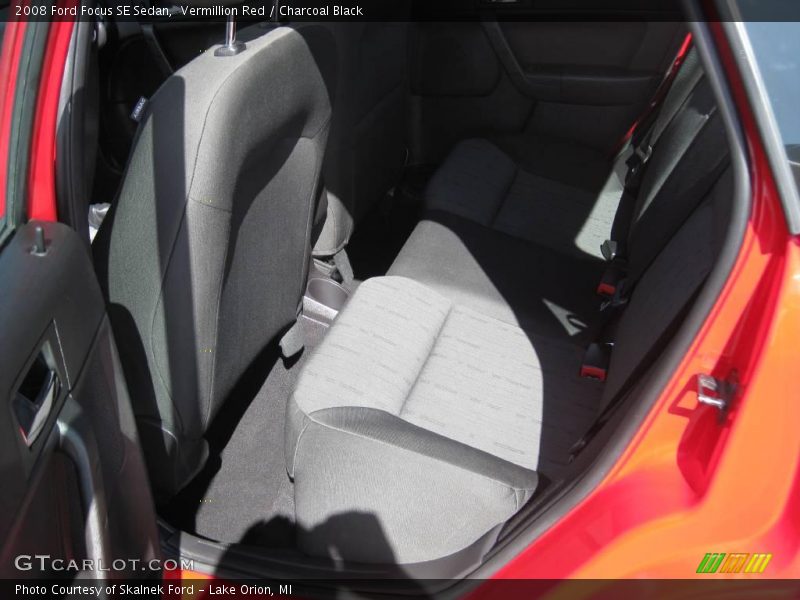 Vermillion Red / Charcoal Black 2008 Ford Focus SE Sedan