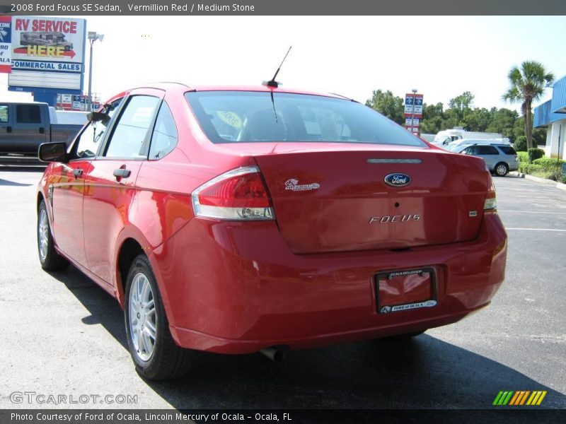 Vermillion Red / Medium Stone 2008 Ford Focus SE Sedan