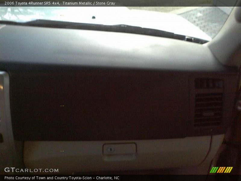 Titanium Metallic / Stone Gray 2006 Toyota 4Runner SR5 4x4