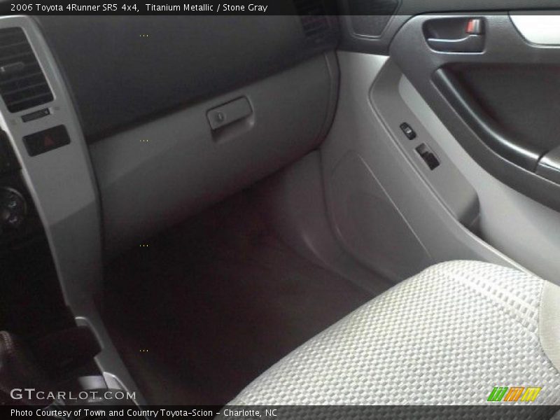 Titanium Metallic / Stone Gray 2006 Toyota 4Runner SR5 4x4