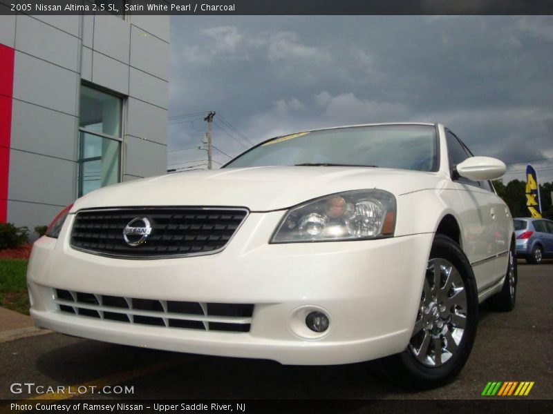 Satin White Pearl / Charcoal 2005 Nissan Altima 2.5 SL
