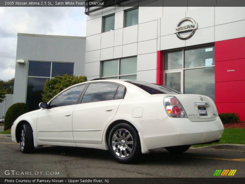 Satin White Pearl / Charcoal 2005 Nissan Altima 2.5 SL