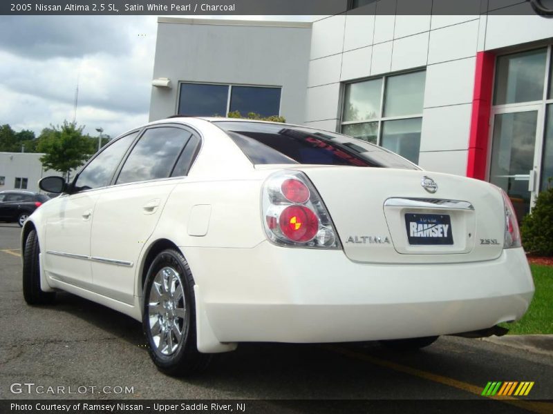 Satin White Pearl / Charcoal 2005 Nissan Altima 2.5 SL