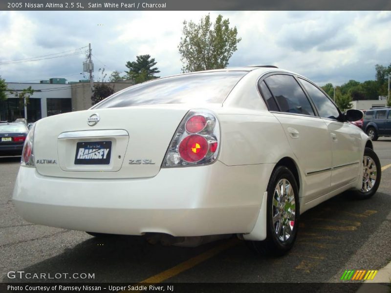 Satin White Pearl / Charcoal 2005 Nissan Altima 2.5 SL