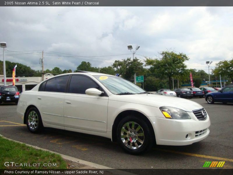 Satin White Pearl / Charcoal 2005 Nissan Altima 2.5 SL