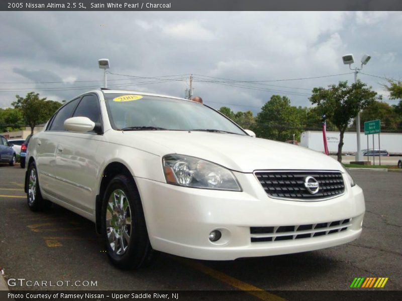 Satin White Pearl / Charcoal 2005 Nissan Altima 2.5 SL