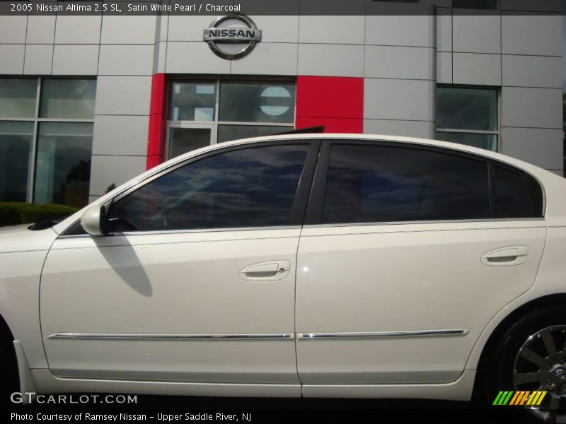 Satin White Pearl / Charcoal 2005 Nissan Altima 2.5 SL