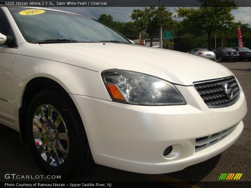Satin White Pearl / Charcoal 2005 Nissan Altima 2.5 SL