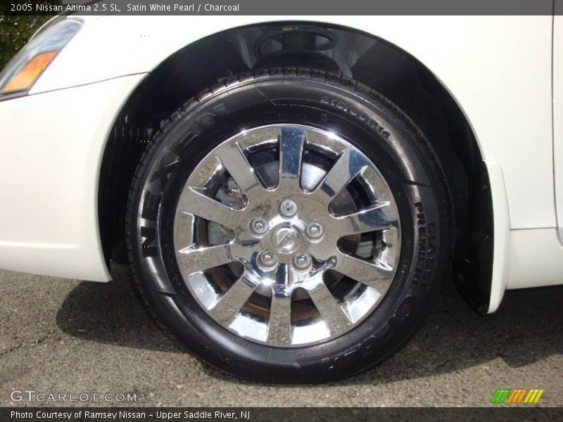 Satin White Pearl / Charcoal 2005 Nissan Altima 2.5 SL