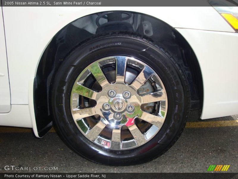 Satin White Pearl / Charcoal 2005 Nissan Altima 2.5 SL