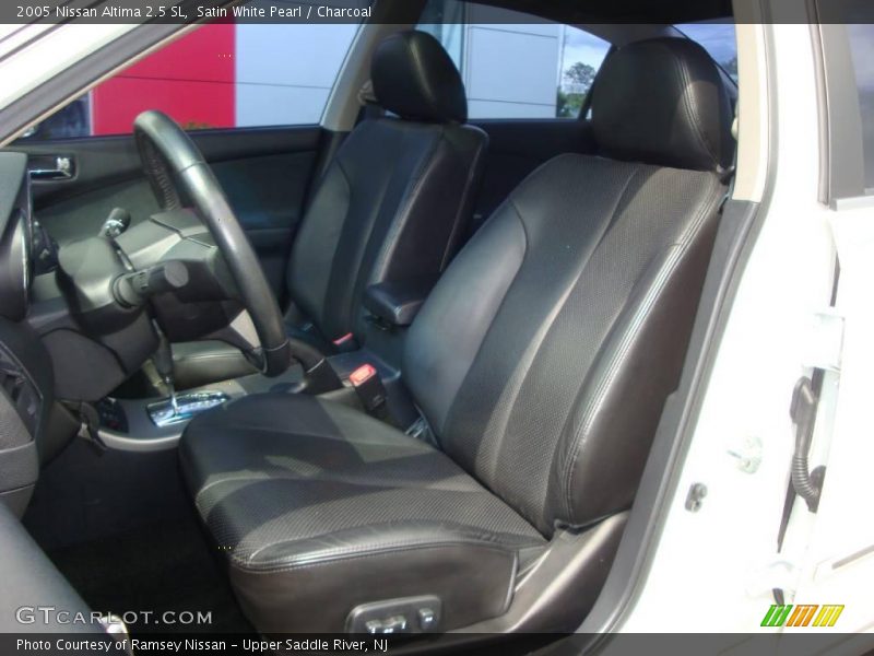 Satin White Pearl / Charcoal 2005 Nissan Altima 2.5 SL