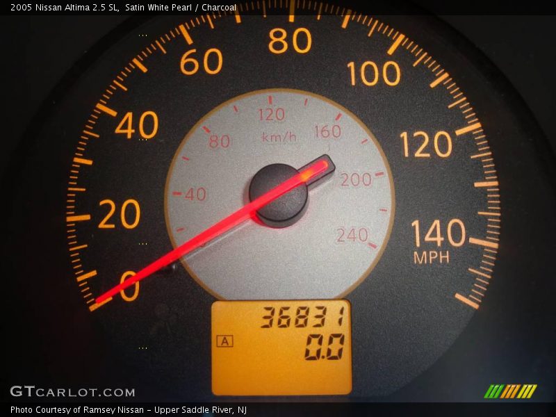 Satin White Pearl / Charcoal 2005 Nissan Altima 2.5 SL