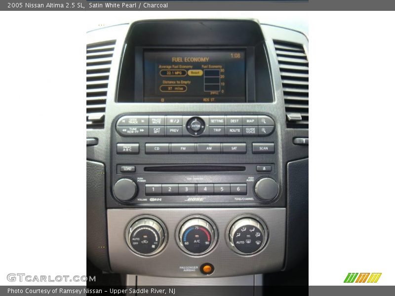 Satin White Pearl / Charcoal 2005 Nissan Altima 2.5 SL