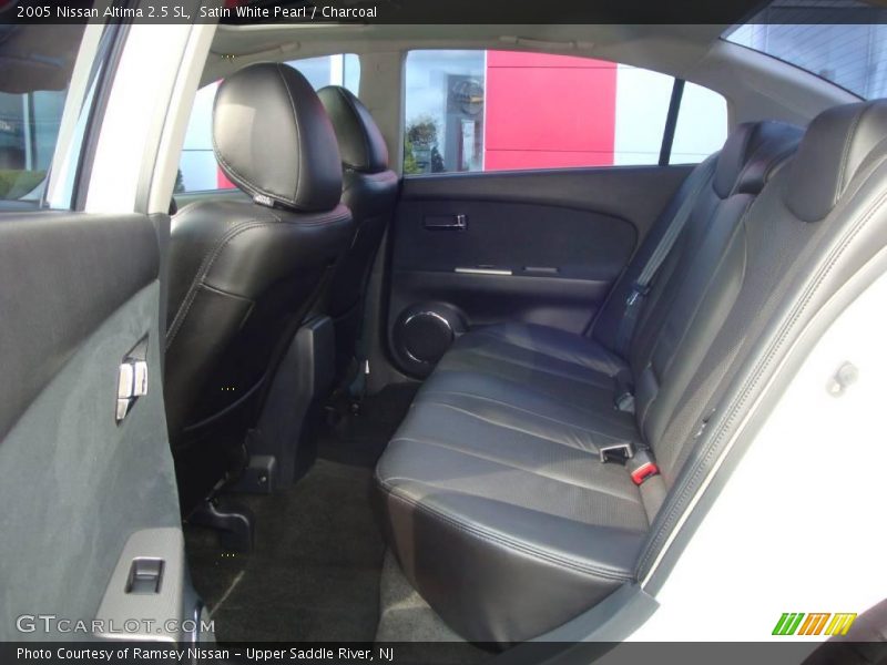 Satin White Pearl / Charcoal 2005 Nissan Altima 2.5 SL