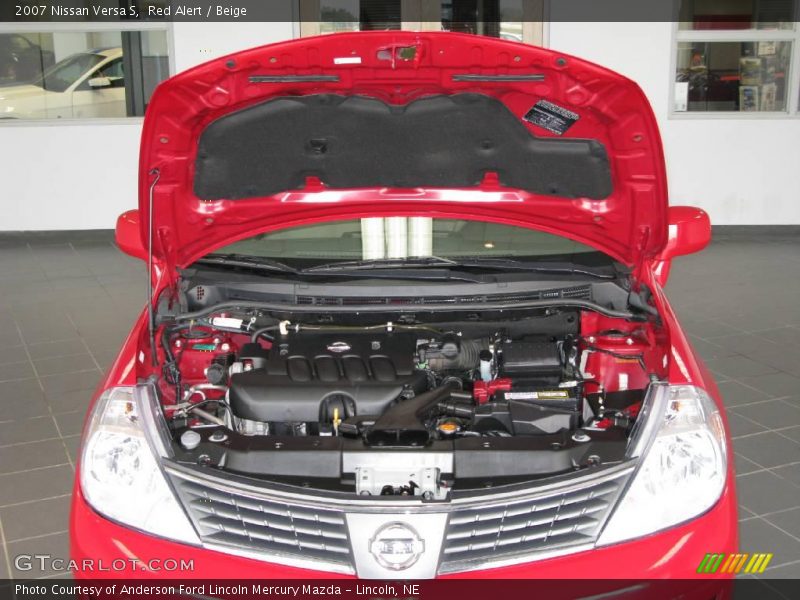 Red Alert / Beige 2007 Nissan Versa S