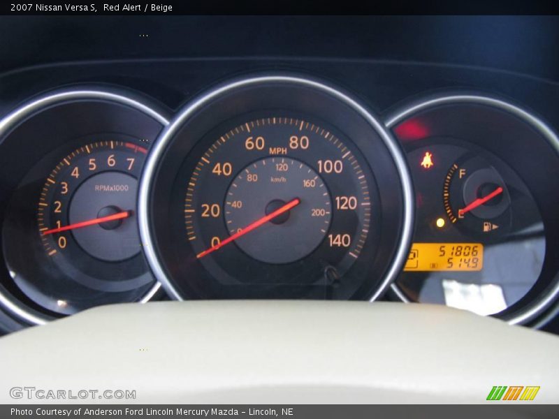 Red Alert / Beige 2007 Nissan Versa S