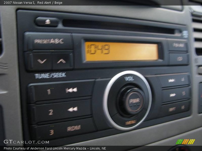 Red Alert / Beige 2007 Nissan Versa S