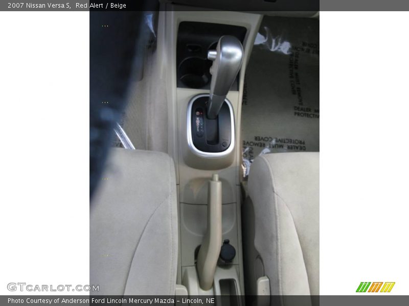 Red Alert / Beige 2007 Nissan Versa S