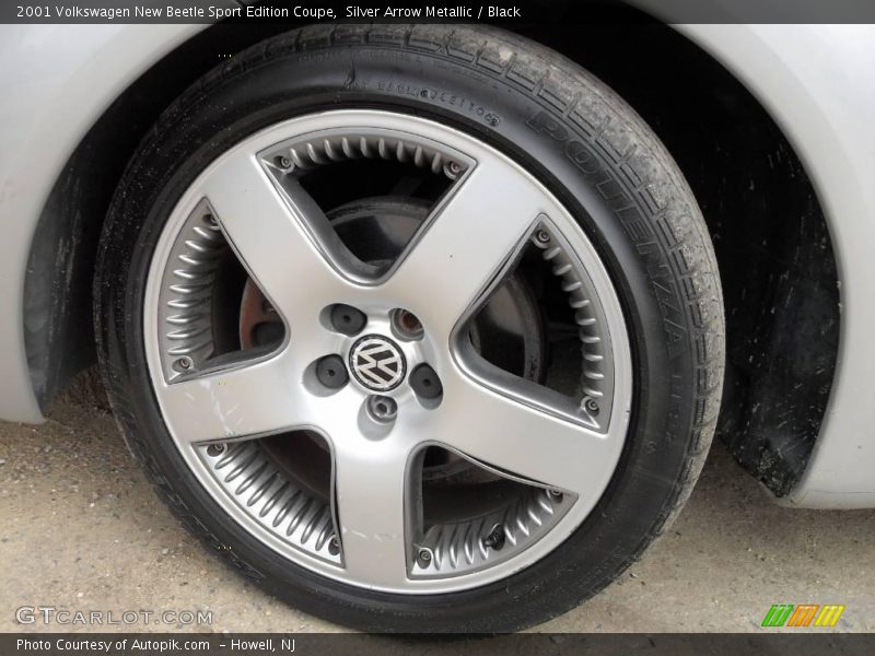 Silver Arrow Metallic / Black 2001 Volkswagen New Beetle Sport Edition Coupe