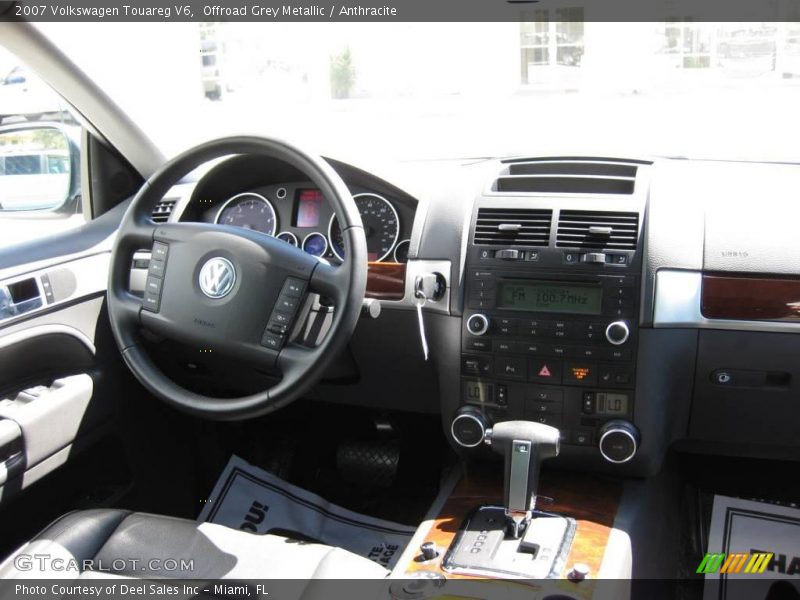 Offroad Grey Metallic / Anthracite 2007 Volkswagen Touareg V6