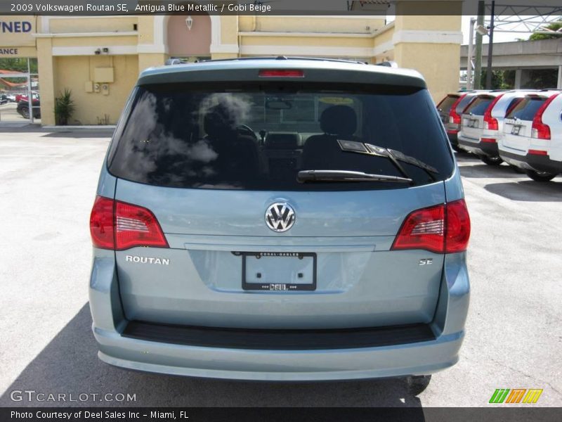 Antigua Blue Metallic / Gobi Beige 2009 Volkswagen Routan SE