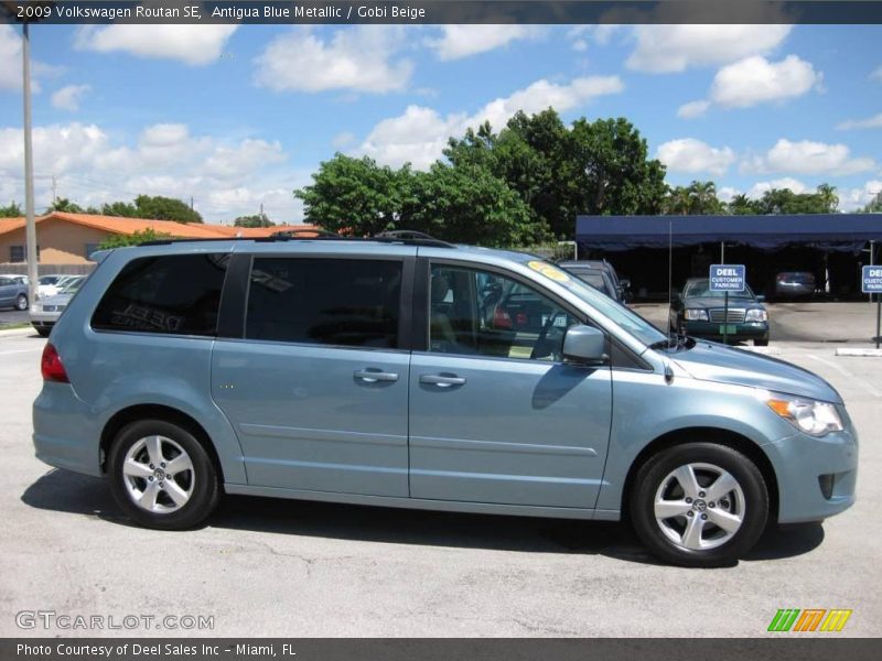 Antigua Blue Metallic / Gobi Beige 2009 Volkswagen Routan SE