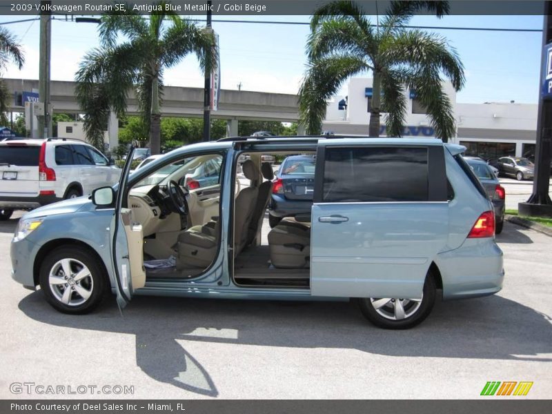 Antigua Blue Metallic / Gobi Beige 2009 Volkswagen Routan SE