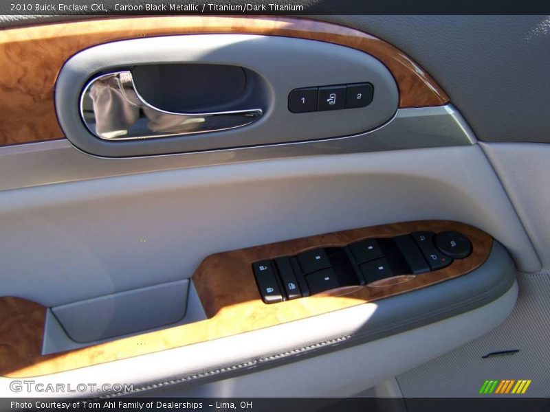 Carbon Black Metallic / Titanium/Dark Titanium 2010 Buick Enclave CXL