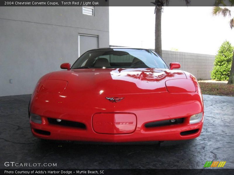 Torch Red / Light Oak 2004 Chevrolet Corvette Coupe