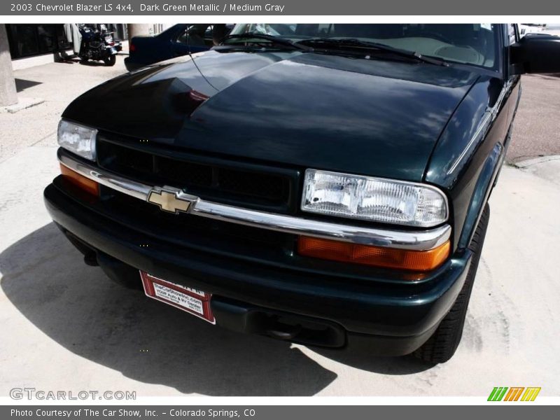 Dark Green Metallic / Medium Gray 2003 Chevrolet Blazer LS 4x4