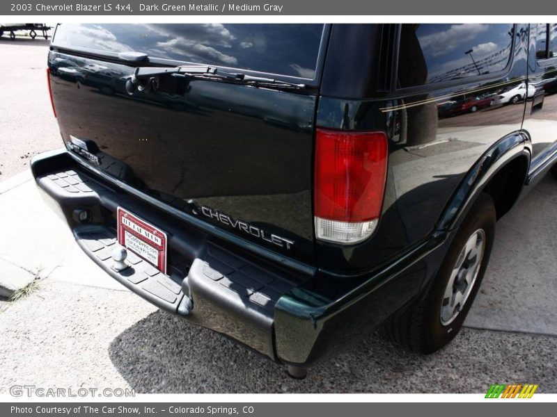 Dark Green Metallic / Medium Gray 2003 Chevrolet Blazer LS 4x4