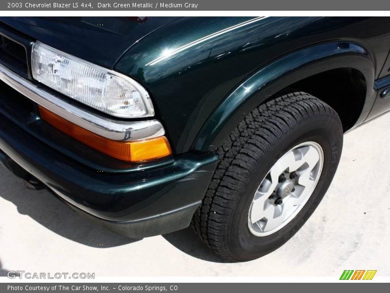 Dark Green Metallic / Medium Gray 2003 Chevrolet Blazer LS 4x4