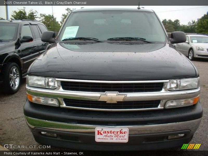Black / Gray/Dark Charcoal 2005 Chevrolet Tahoe LS