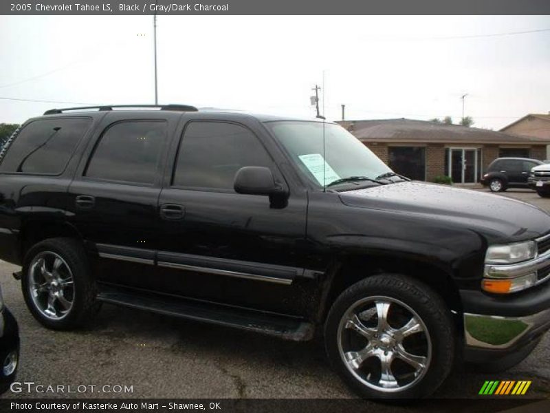 Black / Gray/Dark Charcoal 2005 Chevrolet Tahoe LS