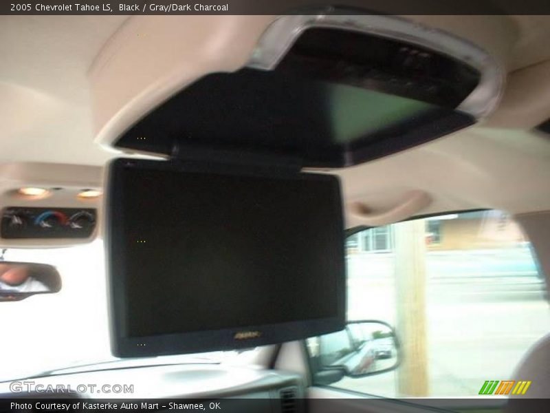 Black / Gray/Dark Charcoal 2005 Chevrolet Tahoe LS