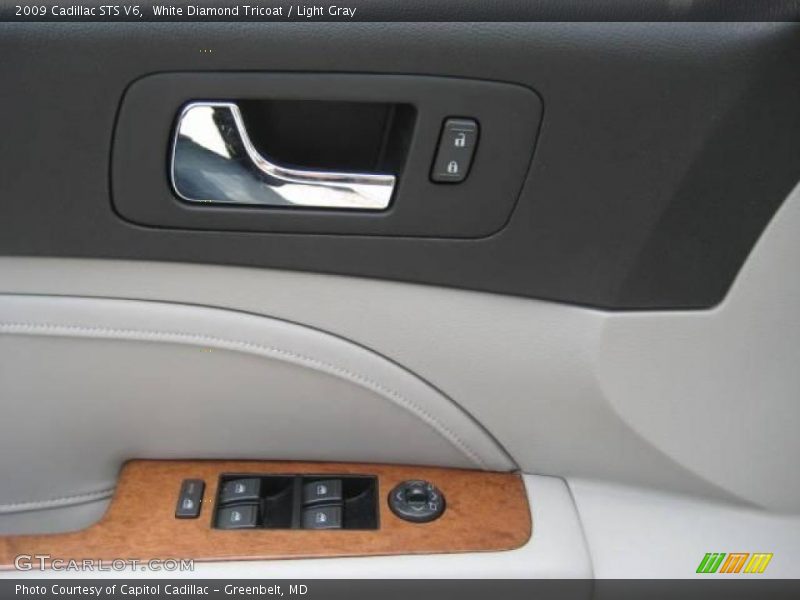 White Diamond Tricoat / Light Gray 2009 Cadillac STS V6