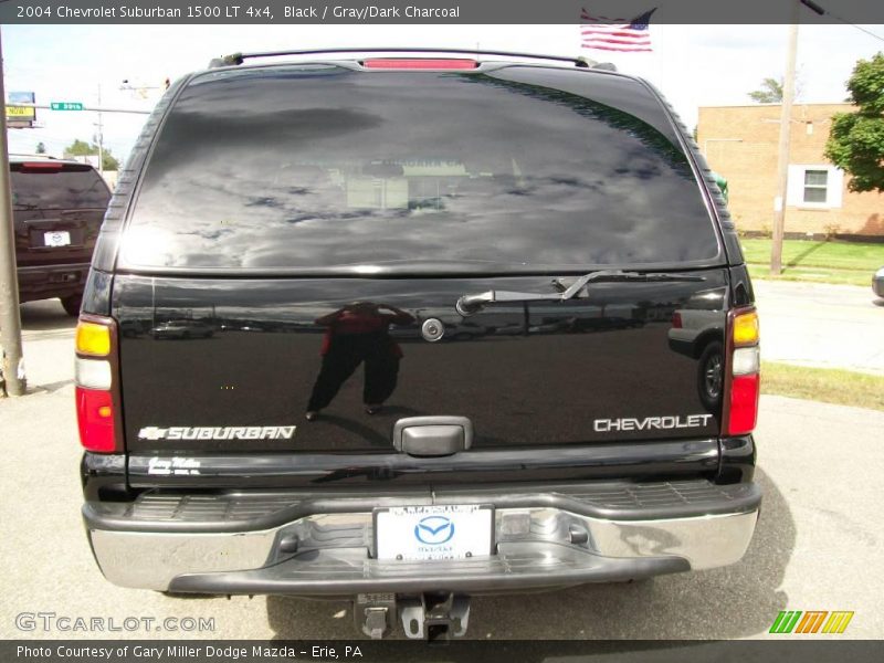 Black / Gray/Dark Charcoal 2004 Chevrolet Suburban 1500 LT 4x4