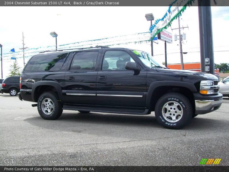 Black / Gray/Dark Charcoal 2004 Chevrolet Suburban 1500 LT 4x4
