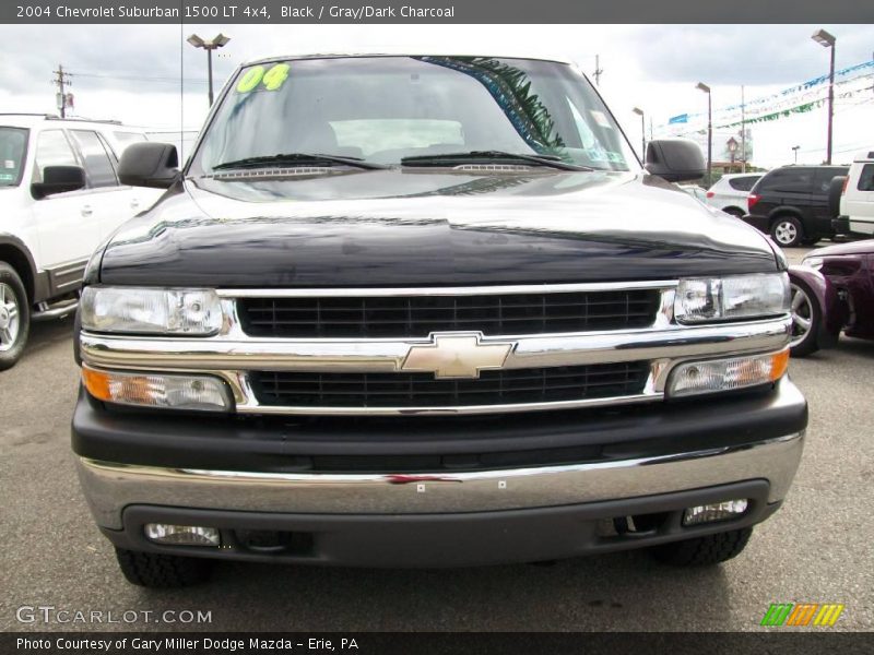 Black / Gray/Dark Charcoal 2004 Chevrolet Suburban 1500 LT 4x4